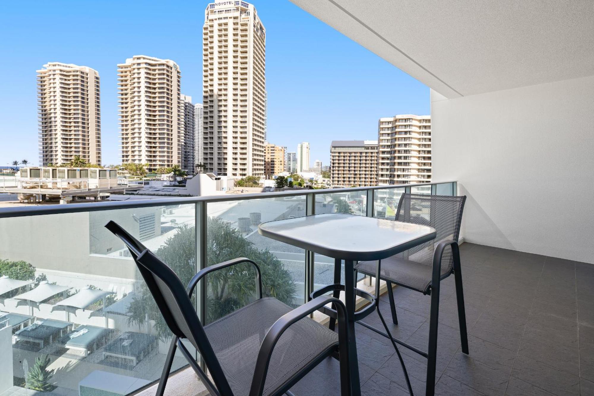 H-Residences Private Apartments - Hosted By Coastal Letting Gold Coast Esterno foto